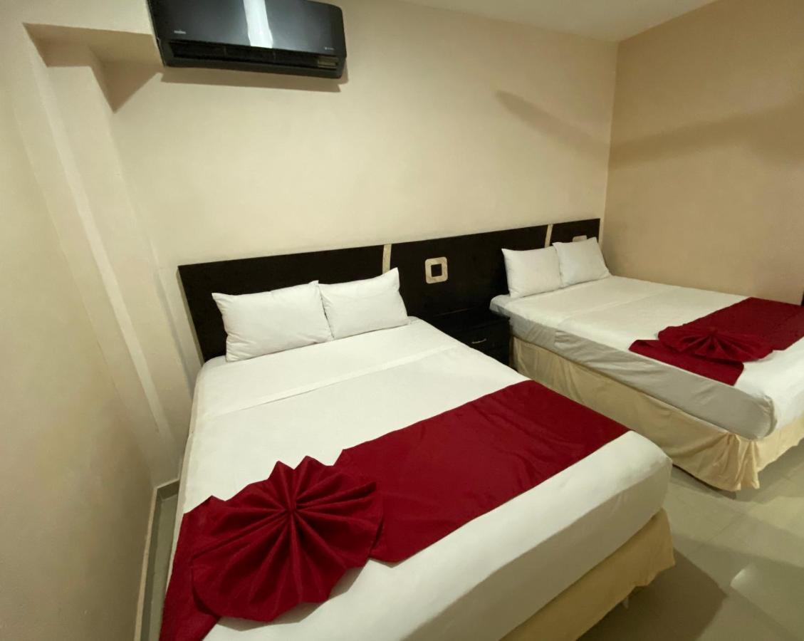 Suites La Roca By R&T Cancun Bagian luar foto