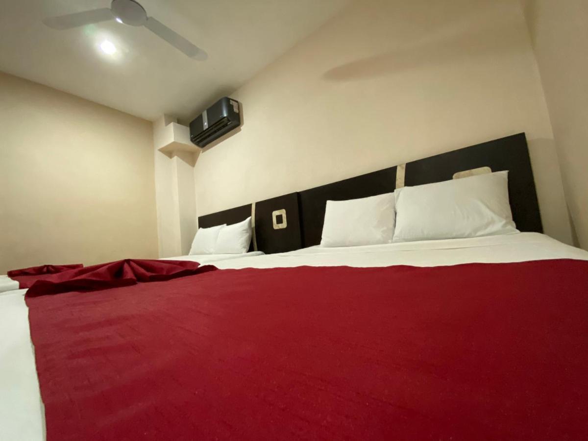 Suites La Roca By R&T Cancun Bagian luar foto