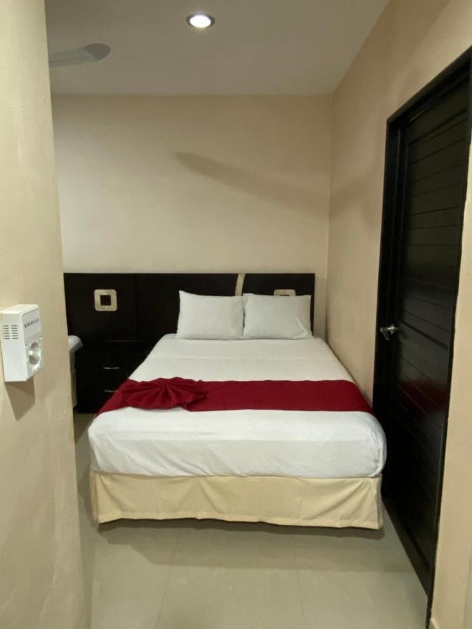 Suites La Roca By R&T Cancun Bagian luar foto