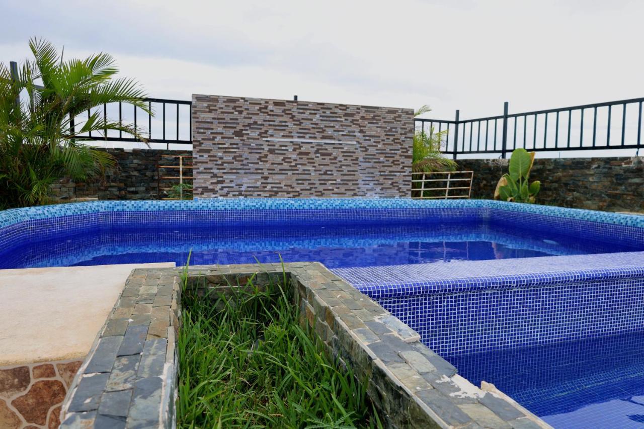 Suites La Roca By R&T Cancun Bagian luar foto