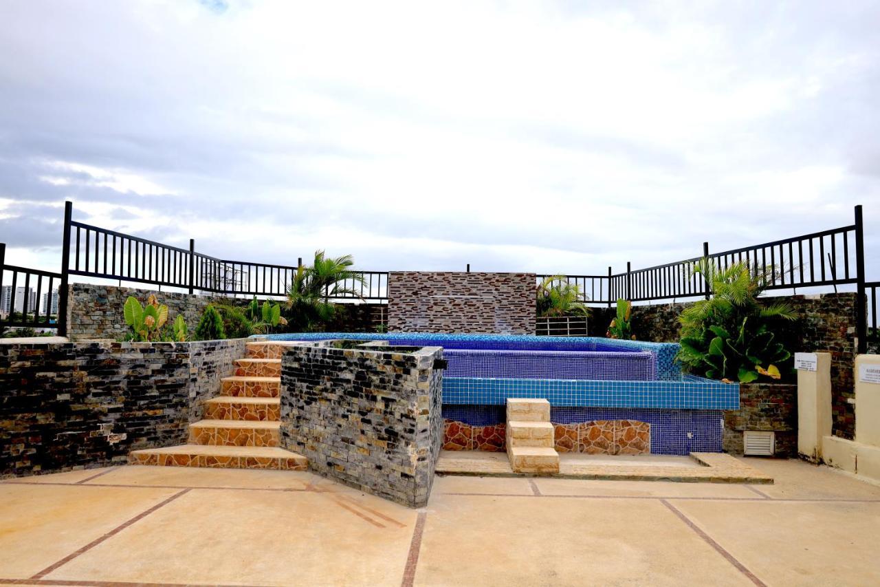 Suites La Roca By R&T Cancun Bagian luar foto