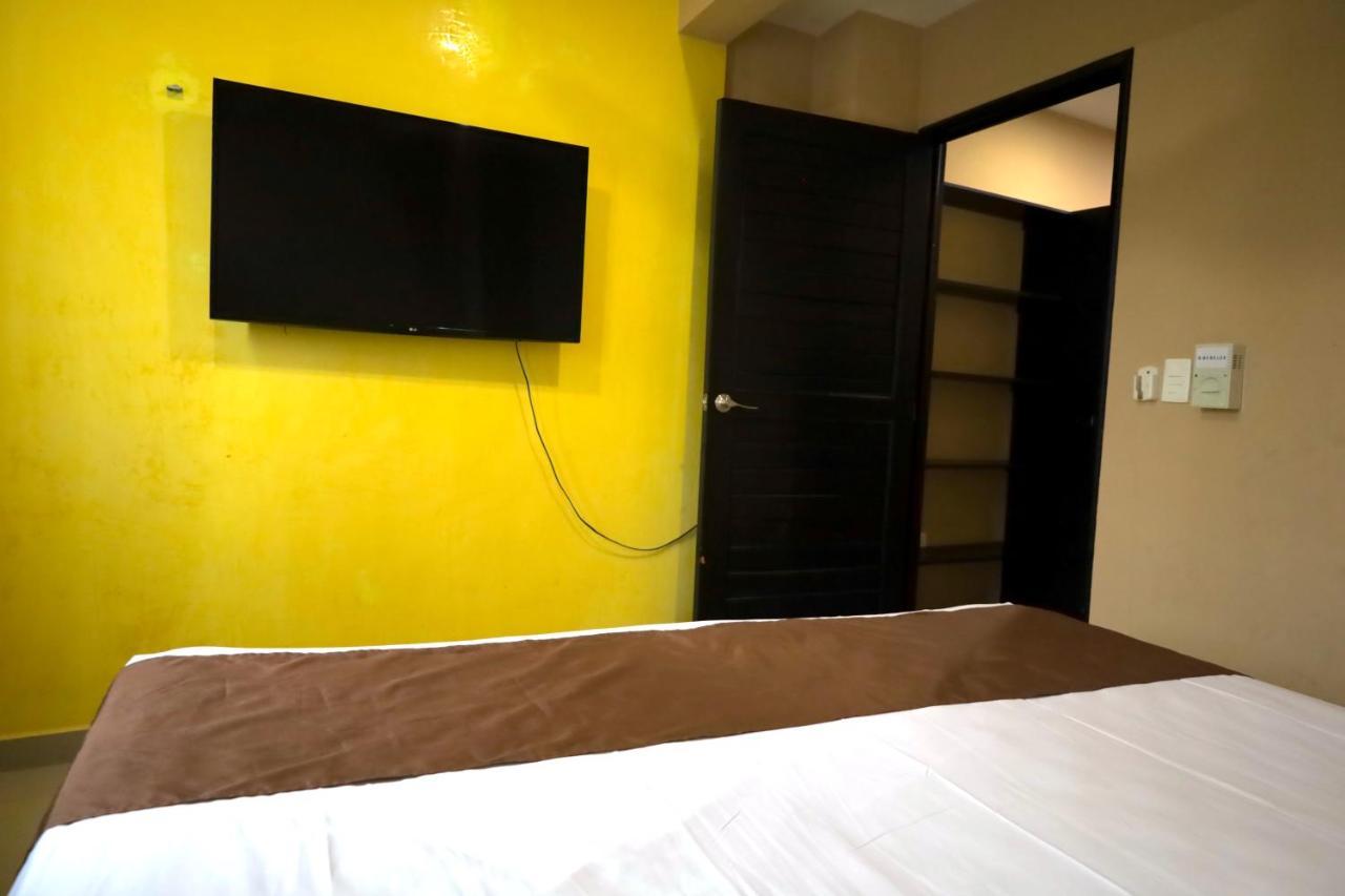 Suites La Roca By R&T Cancun Bagian luar foto