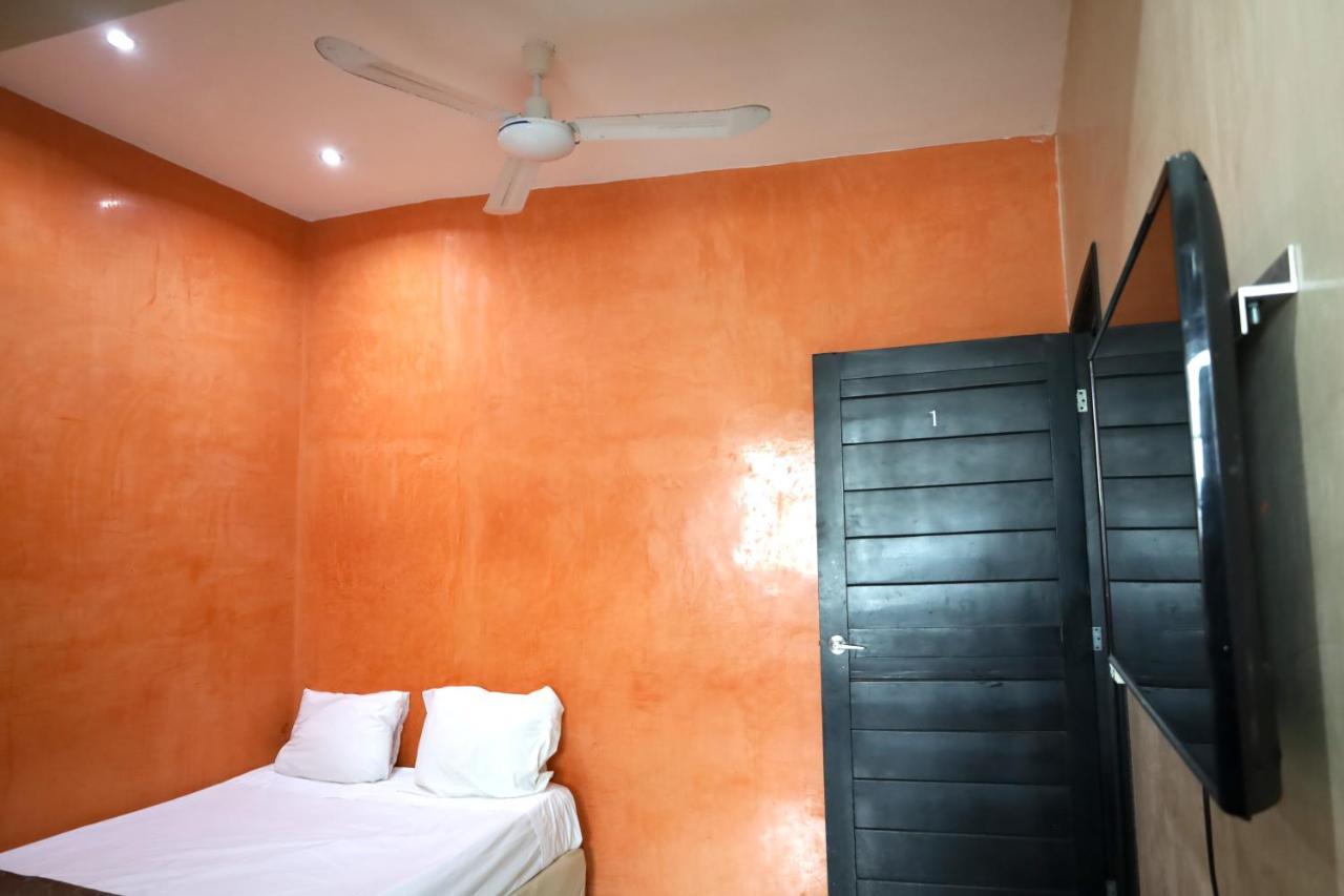 Suites La Roca By R&T Cancun Bagian luar foto