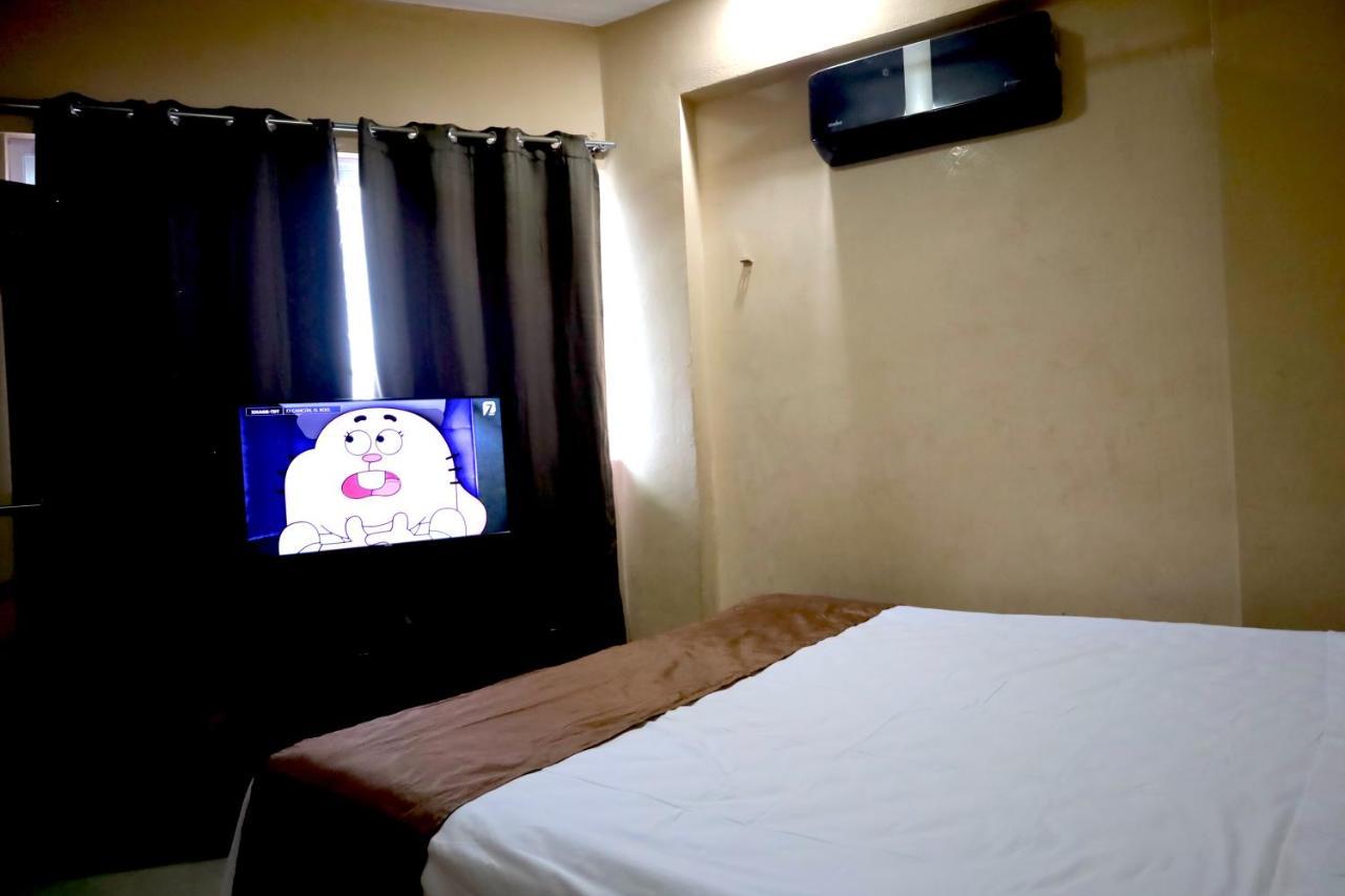 Suites La Roca By R&T Cancun Bagian luar foto